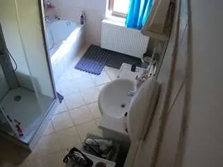 Camsoda Live Porn of voyeurcam-julmodels-bath-2nd-2
