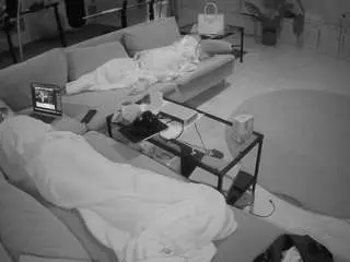 Camsoda Nude Webcam of voyeurcam-julmodels-living-3