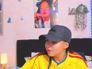 Camsoda Live Sex Cam of sara-mia