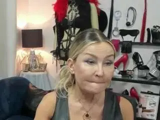 Camsoda Adult Video Chat of luxcrystal