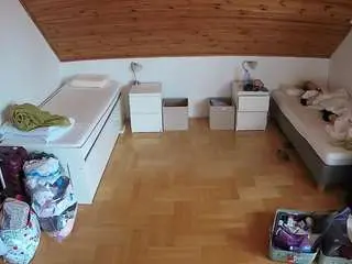 Camsoda Adult Webcams of voyeurcam-julmodels-greybed-3