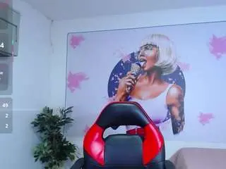Camsoda Sex Cam of cristal-horny19