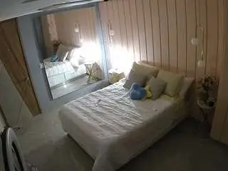 Camsoda Free Porn Cam of voyeurcam-casa-salsa-bedroom-2