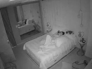 Camsoda Sex Cam of voyeurcam-casa-salsa-bedroom-2