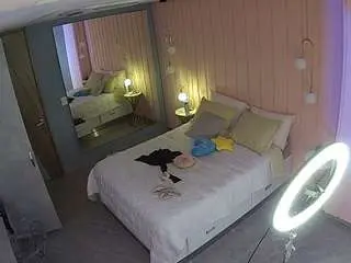 Camsoda Live Sex of voyeurcam-casa-salsa-bedroom-2
