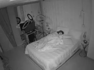 Camsoda Private Sex Chat of voyeurcam-casa-salsa-bedroom-2