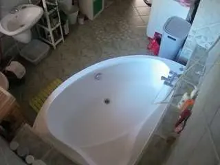 Camsoda Free Live Porn of voyeurcam-julmodels-bath-1st-1