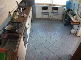 Camsoda Live Sex Cam of voyeurcam-julmodels-kitchen-2