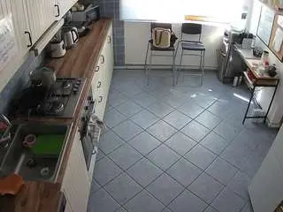 Camsoda Adult Webcam of voyeurcam-julmodels-kitchen-2
