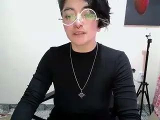 Camsoda Sex Cam of cameliasaenz