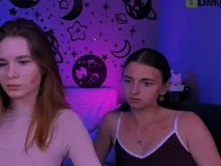 Camsoda Watch Live Sex Cams of caroline-honeyy1