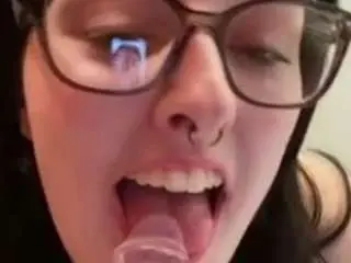Camsoda Nude Webcam of xxgothgal77xx
