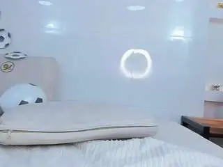 Camsoda Live Porn of zenda-evans