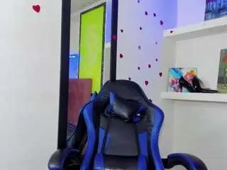 Camsoda Nude Webcam of raven-rouge