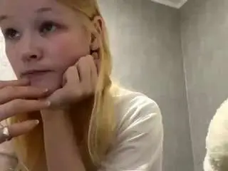 Camsoda Free Porn Cam of sandraallamong