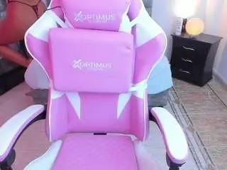 Camsoda Live Sex Cam of queenie-star