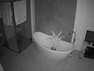 Camsoda Free Live Porn of voyeurcam-casa-salsa-bathroom-5