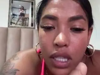 Camsoda Adult Webcams of saamytits