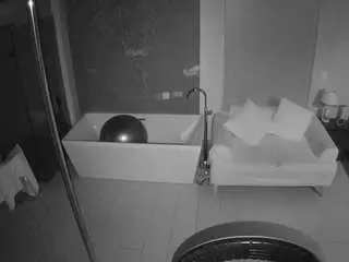 Camsoda Free Live Porn of voyeurcam-casa-salsa-bathroom-3