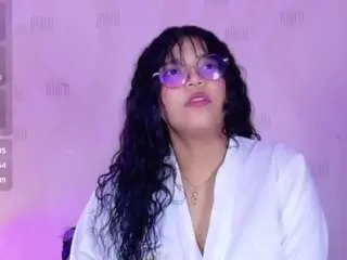 Camsoda Free Porn Cam of innocenthazel