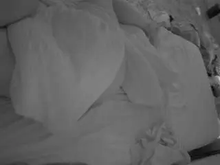 Camsoda Free Live Porn of voyeurcam-julmodels-whitebed-4