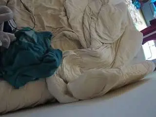 Camsoda Best Webcam of voyeurcam-julmodels-whitebed-4