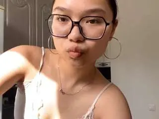 Camsoda Live Porn of adriannabienkowski