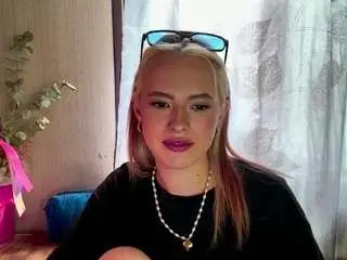Camsoda Nude Webcam of chayamasteller