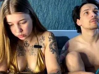 Camsoda Nude Webcam of miley-and-michael