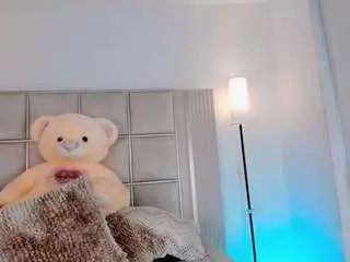 Camsoda Free Porn Cam of britney-amberr