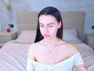 Camsoda Free Live Porn of snowwhiteee