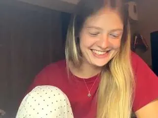 Camsoda Free Porn Cam of leorakorzep