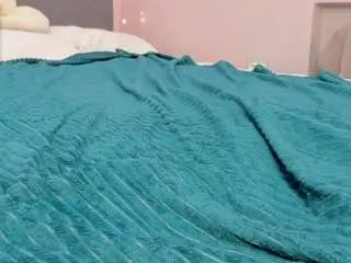 Camsoda Watch Live Sex Cams of sara-moor