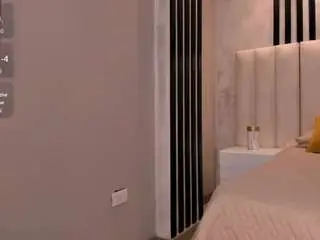 Camsoda Live Porn of paulinesanz