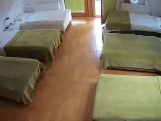 Camsoda Sex Cam of voyeurcam-julmodels-bed-6