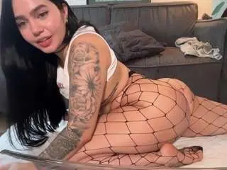 Camsoda Free Porn Cam of harveymiiller