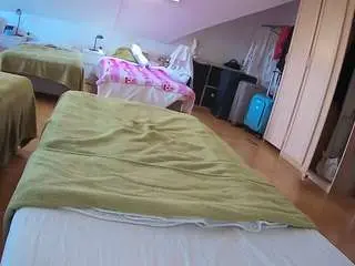 Camsoda Private Sex Chat of voyeurcam-julmodels-bed-1