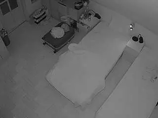 Camsoda Watch Live Sex Cams of voyeurcam-julmodels-bed-7