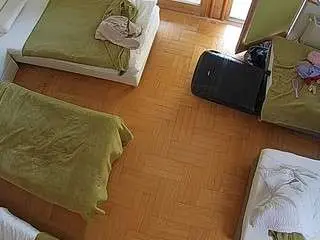 Camsoda Private Sex Chat of voyeurcam-julmodels-bed-7