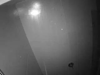 Camsoda Nude Webcam of voyeurcam-casa-salsa-bathroom-10