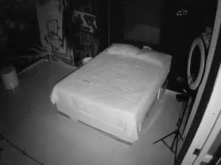 Camsoda Sex Cam of voyeurcam-casa-salsa-disturbed