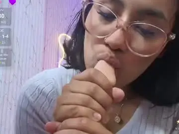 Chaturbate Live Porn of peachy_tay