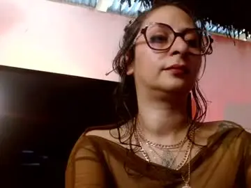 Chaturbate Adult Video Chat of serena_xyz