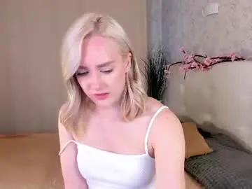 Chaturbate Live Sex Cam of chloedeccker