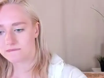 Chaturbate Adult Webcams of chloedeccker