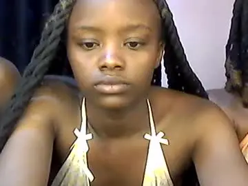 Chaturbate Sex Cam of prettydoll_20
