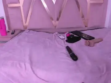 Chaturbate Sex Cam of ambarglowasm