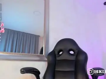 Chaturbate Live Sex Cam of isabellasweet__