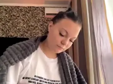 Chaturbate Watch Live Sex Cams of karolrainwater