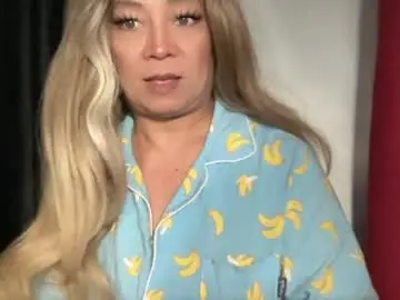 Chaturbate Live Sex of linkingqueens69